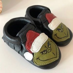 TBS grinch hand stitched and painted moccs